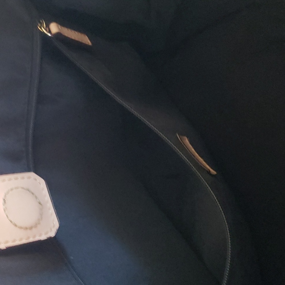 Purse - Picture 7 of 8